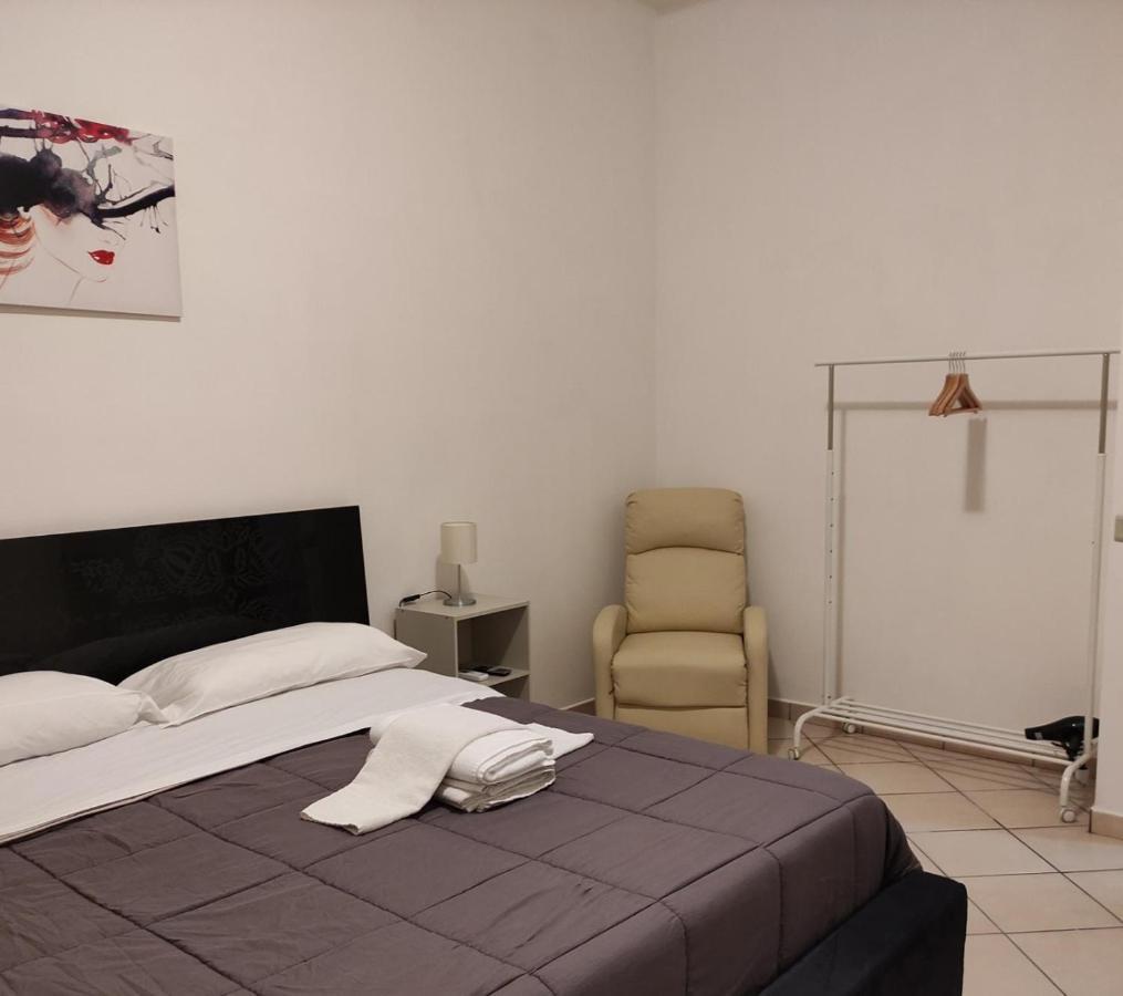 Lorenzo B&B House Battipaglia Ngoại thất bức ảnh
