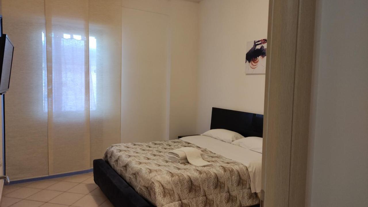 Lorenzo B&B House Battipaglia Ngoại thất bức ảnh